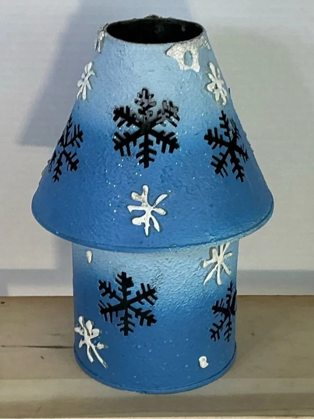 Metal Candle Holder with Lamp Shade Winter Holiday Table Decor Blue Vintage 1990
